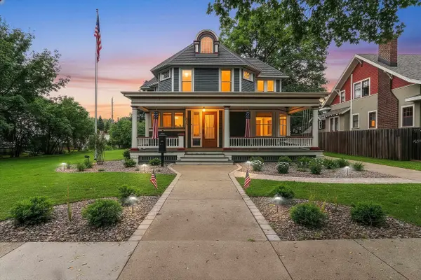 515 N BROADWAY ST, De Pere, WI 54115-2501