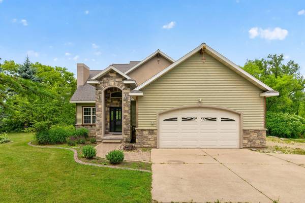 N5532 SPRING CREEK RD, Manawa, WI 54949