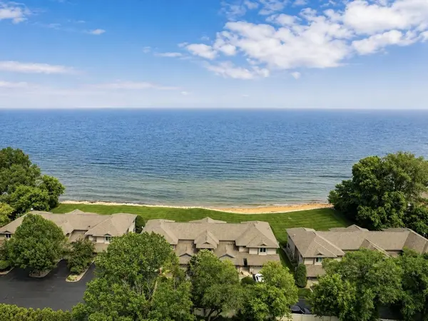 2174 10TH ST, Menominee, MI 49858