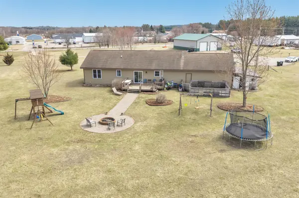 801 SIMON ST, Wild Rose, WI 54984