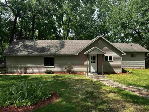 N2003 COUNTY ROAD K, Waupaca, WI 54981