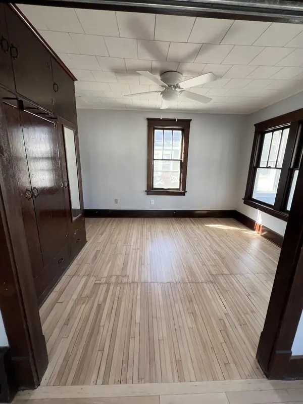 631 W 11TH AVE, Oshkosh, WI 54902-6309