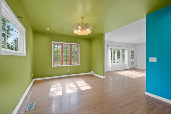 705 LAKESHORE DR, Kewaunee, WI 54216
