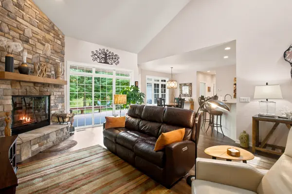 8508 OLD LEDGE LN, Fish Creek, WI 54212