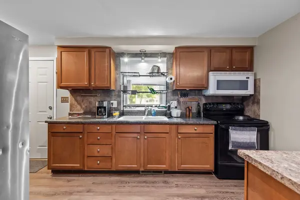 594 LINDA CT, Kaukauna, WI 54130