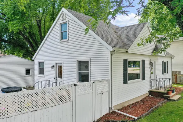 1643 W MASON ST, Green Bay, WI 54303-2365