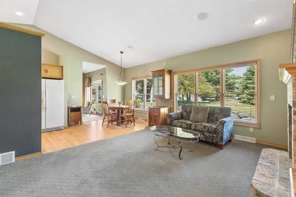 3831 N WAYSIDE LN, Appleton, WI 54913