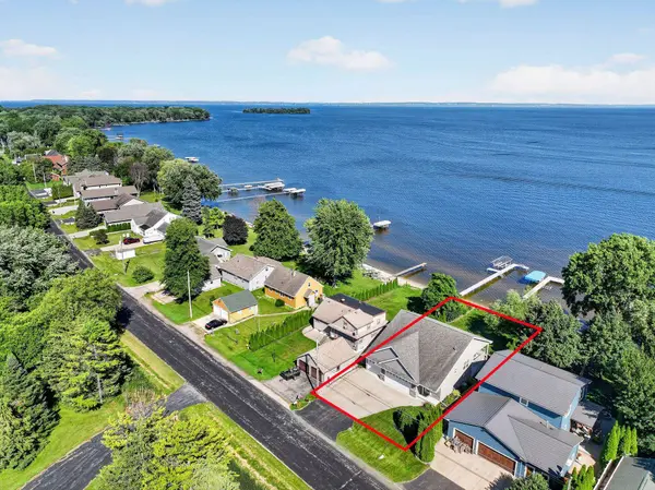 4666 ISLAND VIEW DR, Oshkosh, WI 54901