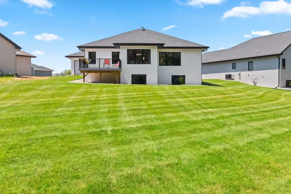 2685 CHAMBERS XING, Green Bay, WI 54313-8833