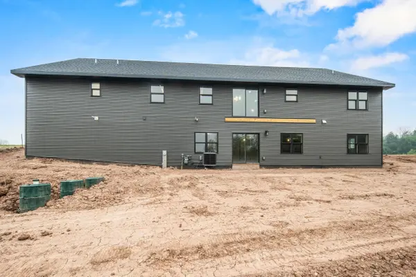 6308 HIDDEN HILLS TRL, Denmark, WI 54208