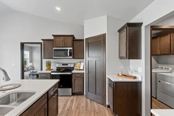 1626 VALOR PL, Neenah, WI 54956