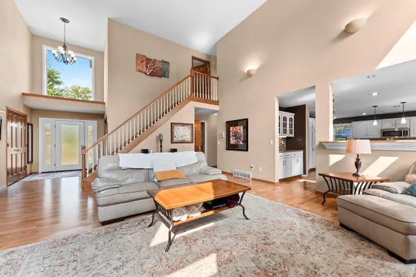 3401 KNOX LN, Neenah, WI 54956