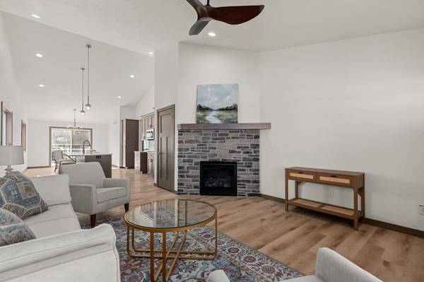 503 FOUNDERS WAY, Little Chute, WI 54140