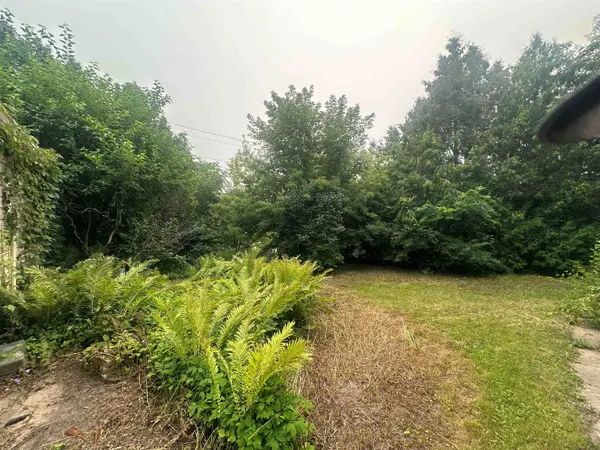 158 E MAIN ST, Hortonville, WI 54944
