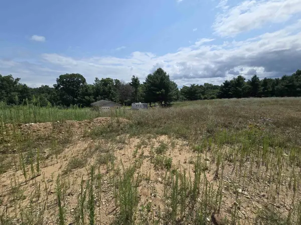 N3558 OAK DR, Wautoma, WI 54982