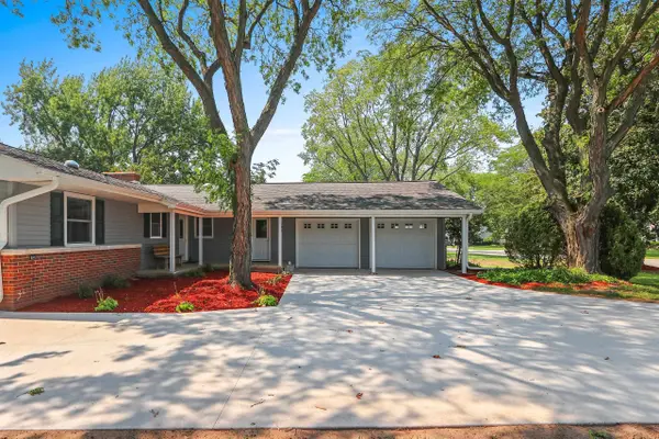281 ROSELAWN BLVD, Green Bay, WI 54301-1303