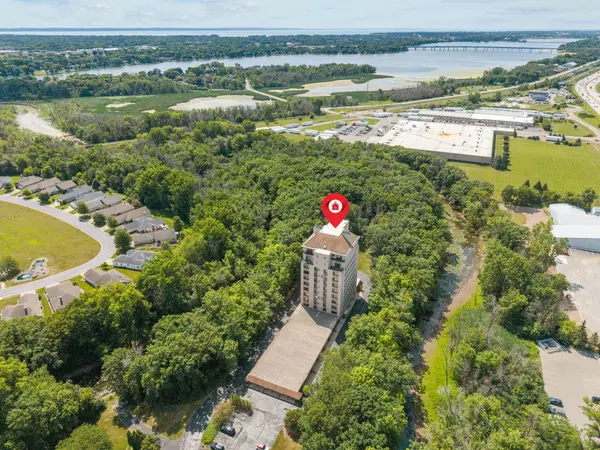 2631 NORTHERN RD #830, Appleton, WI 54914