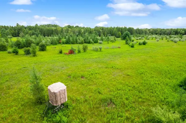 N7415 NUMBER 7 RD, Menominee, MI 49858