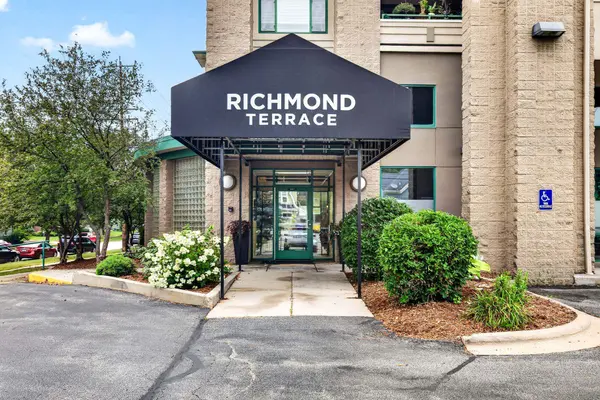 400 N RICHMOND ST #425, Appleton, WI 54911