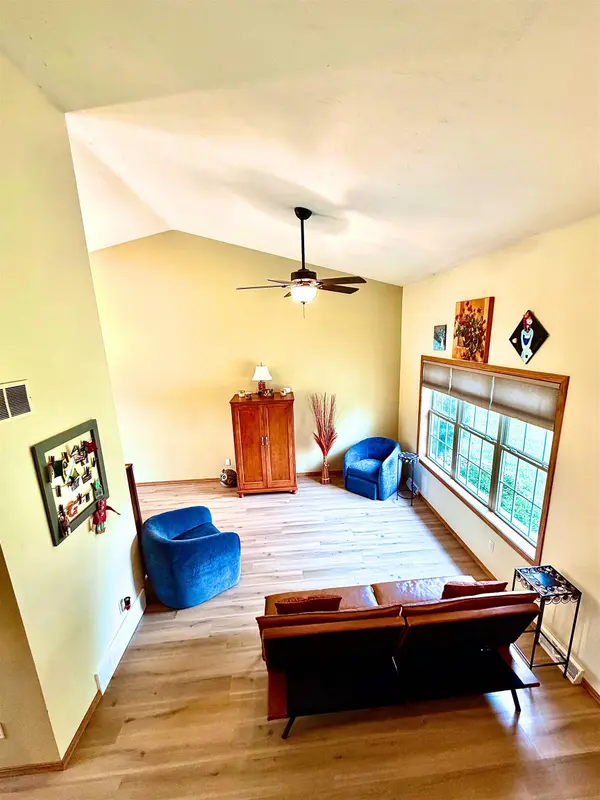 W5424 RED CLOVER TRL, Appleton, WI 54915-7290