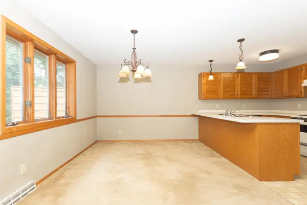 901 E WINDFIELD PL #D, Appleton, WI 54911