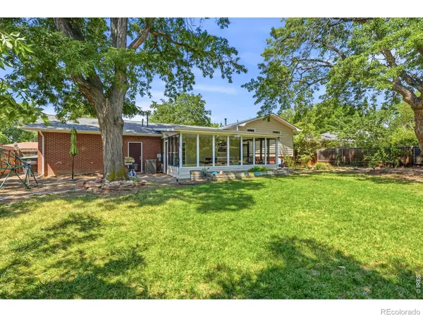 14 Princeton CIR, Longmont, CO 80503
