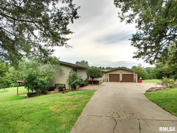 1414 Eastate DR, Quincy, IL 62305