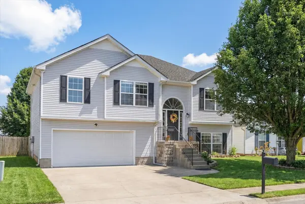 1059 Cindy Jo Ct, Clarksville, TN 37040