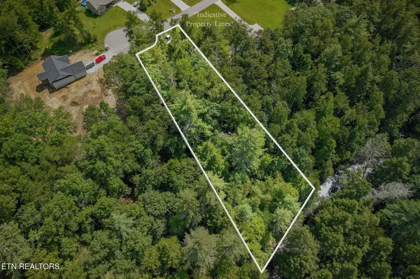 515 Ferry Bend Tr, Crossville, TN 38571