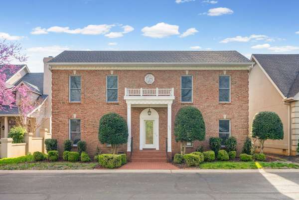 358 Peartree Dr, Clarksville, TN 37043