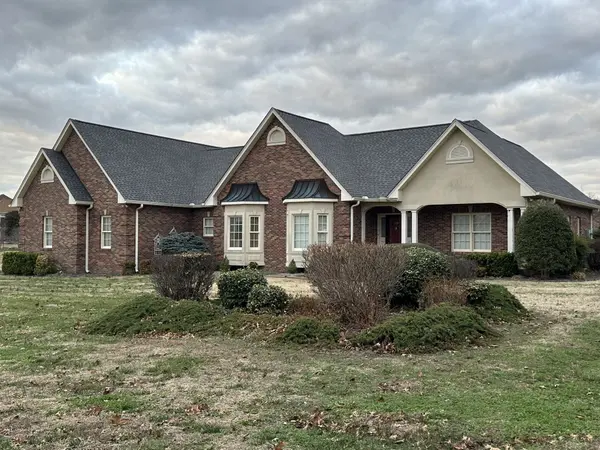 3608 Legacy Dr, Springfield, TN 37172