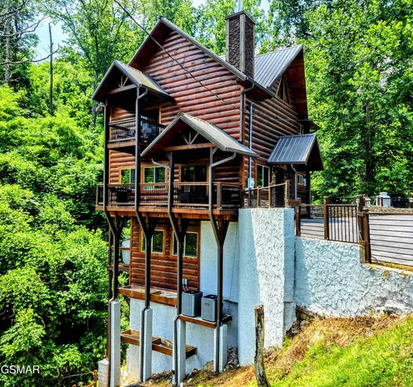 367 Wiley Oakley Drive, Gatlinburg, TN 37738