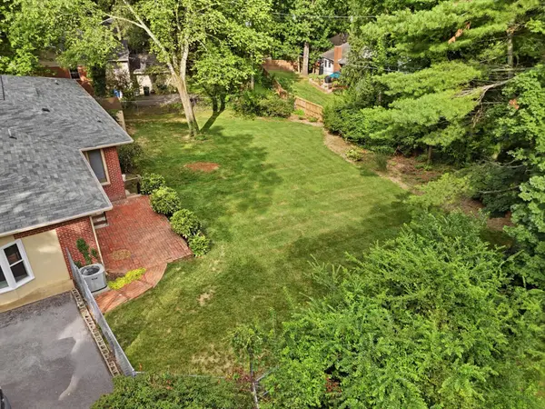 205 S Palisades Drive, Signal Mountain, TN 37377