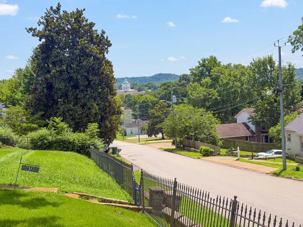 612 W Jefferson St, Pulaski, TN 38478