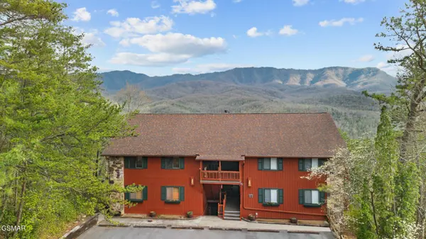 429 Deer Path Lane #Unit 106, Gatlinburg, TN 37738