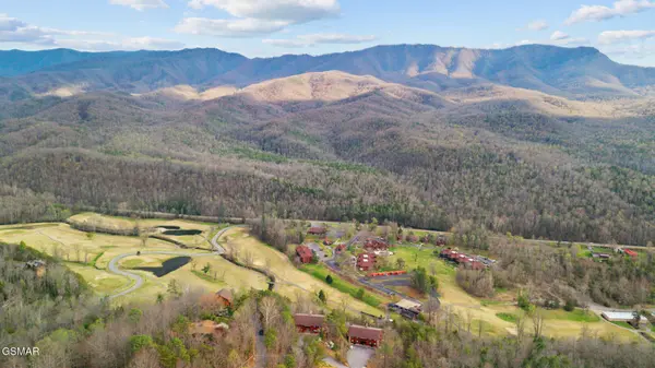 429 Deer Path Lane #106, Gatlinburg, TN 37738