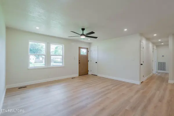 8524 Baron Drive, Knoxville, TN 37923