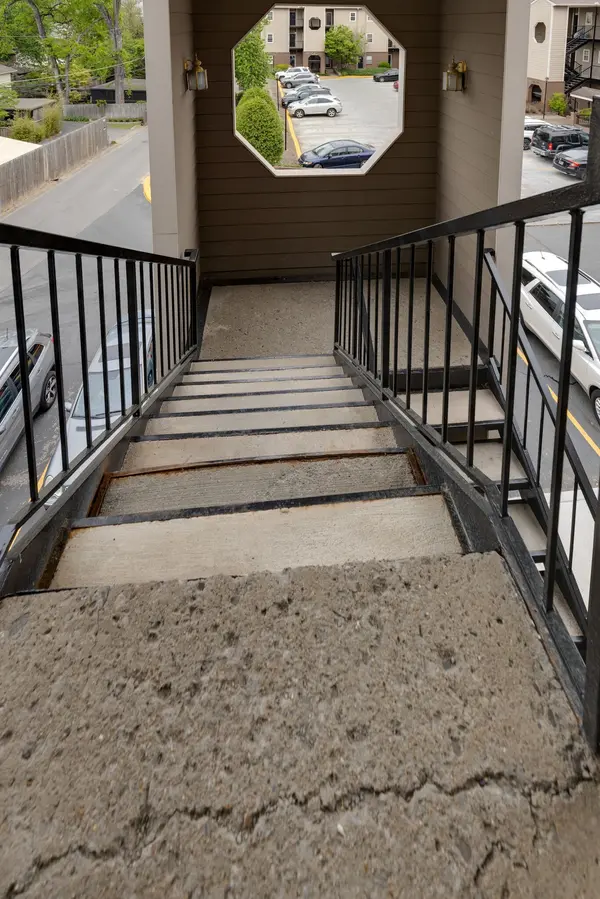 105 West End Place #105, Nashville, TN 37205