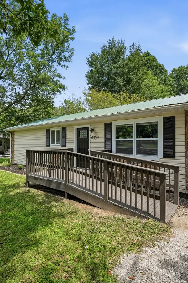 4350 S Creek Dr, Cookeville, TN 38506