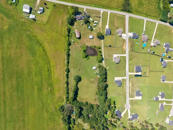 42 Marcella Falls Rd #NE, Ethridge, TN 38456