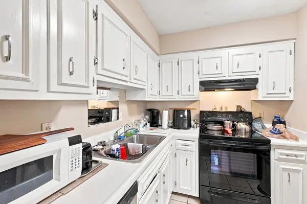 1040 Heritage Dr, Madison, TN 37115