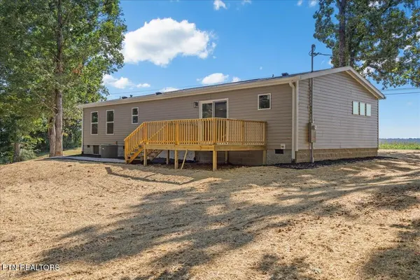1107 Oak Grove Rd, Madisonville, TN 37354