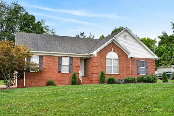 309 Cherry Ln, White House, TN 37188