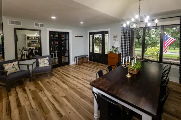 28410 Stone Ridge CIR, Warsaw, MO 65355