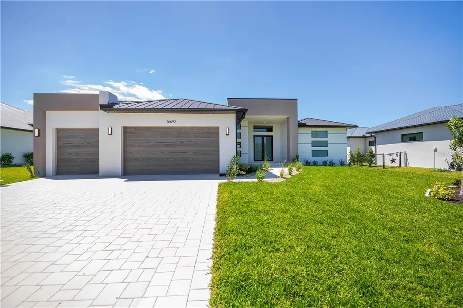 16692 LIGGETT CIR, Port Charlotte, FL 33981
