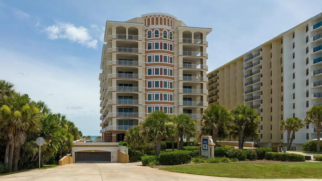1425 OCEAN SHORE BLVD #203, Ormond Beach, FL 32176