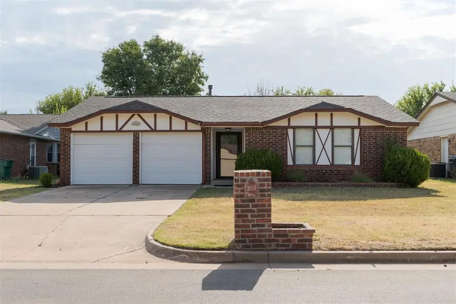 11612 Matthews AVE, Oklahoma City, OK 73162