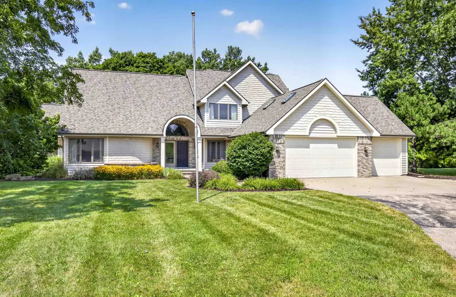 2928 E RIDGE PL, Neenah, WI 54956