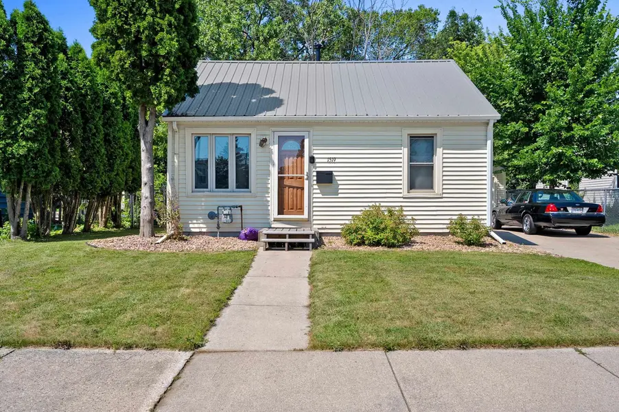 1519 N WAYNE ST, Appleton, WI 54911