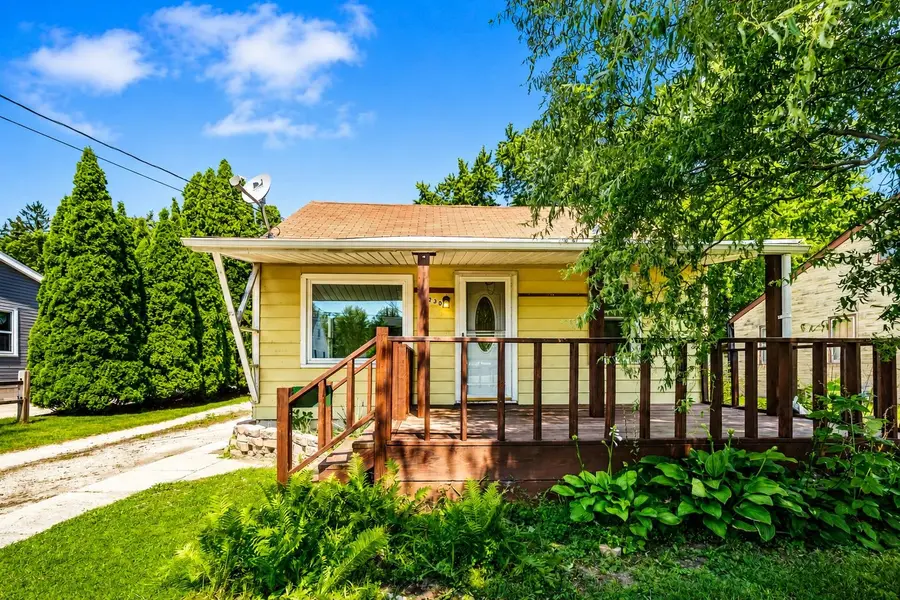 1230 E FREMONT ST, Appleton, WI 54915